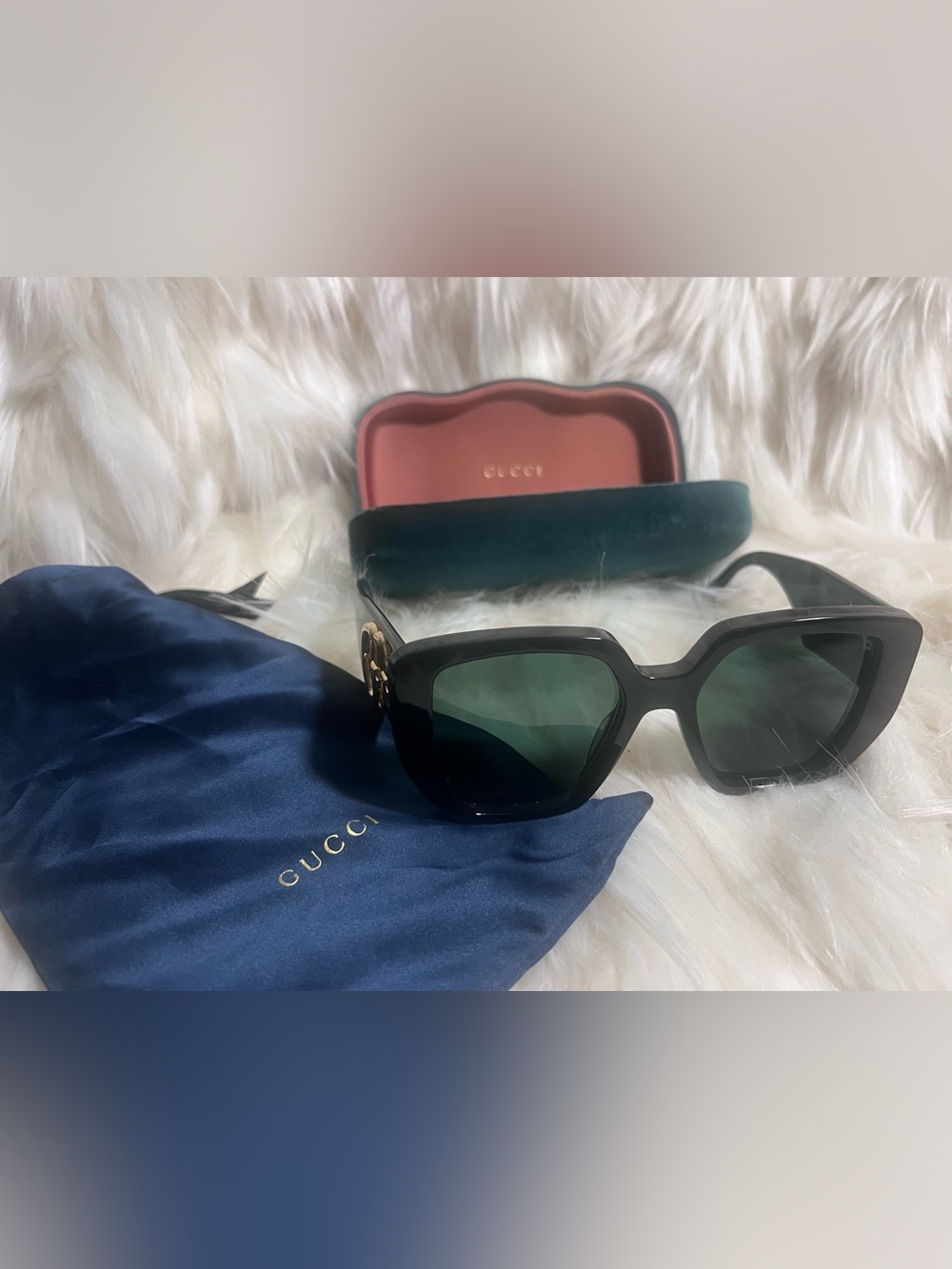 AUTHENTIC - GUCCI Green Sunglasses GG0956S - Brand New with Case + Sleeve
